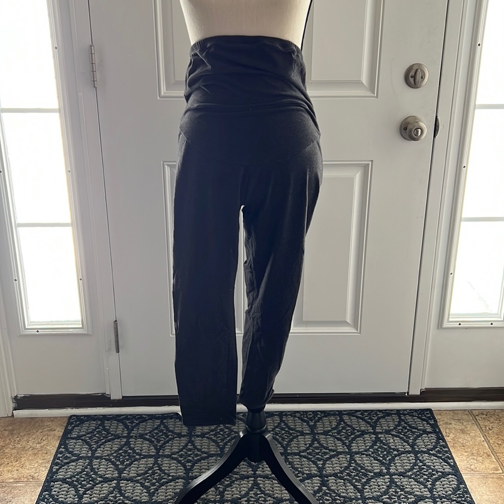 A Glow Maternity Leggings
